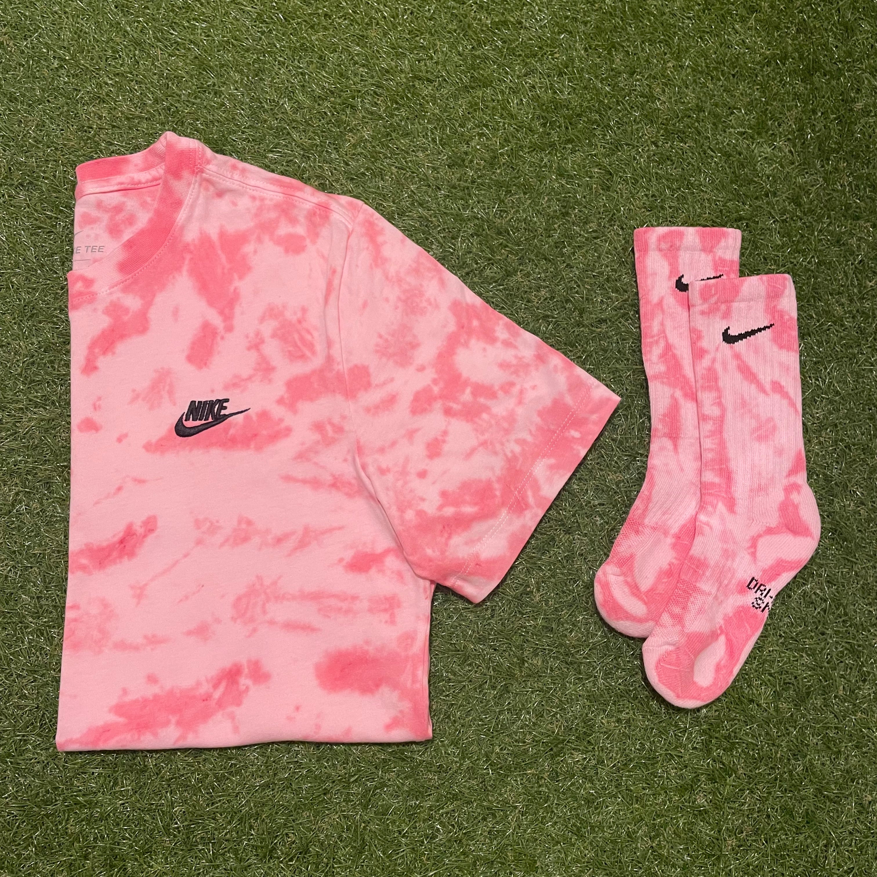 Nike ‘Pink Blush’ T-Shirt & Sock Bundle